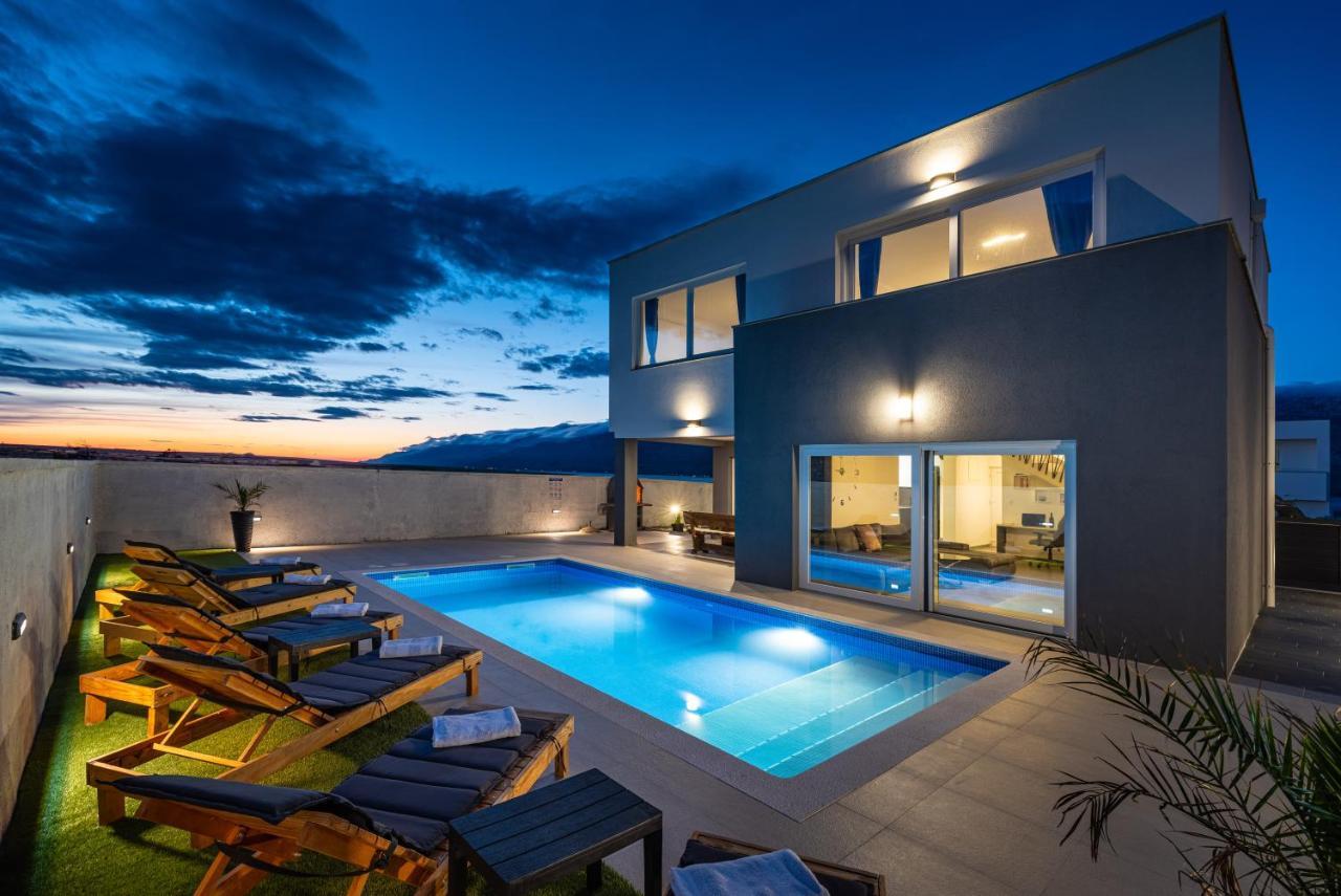 Luxury Villa Noemi Ražanac Esterno foto