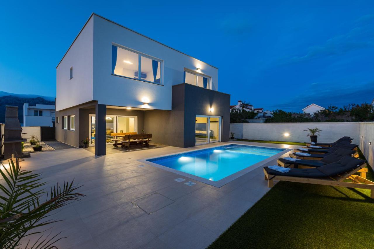 Luxury Villa Noemi Ražanac Esterno foto