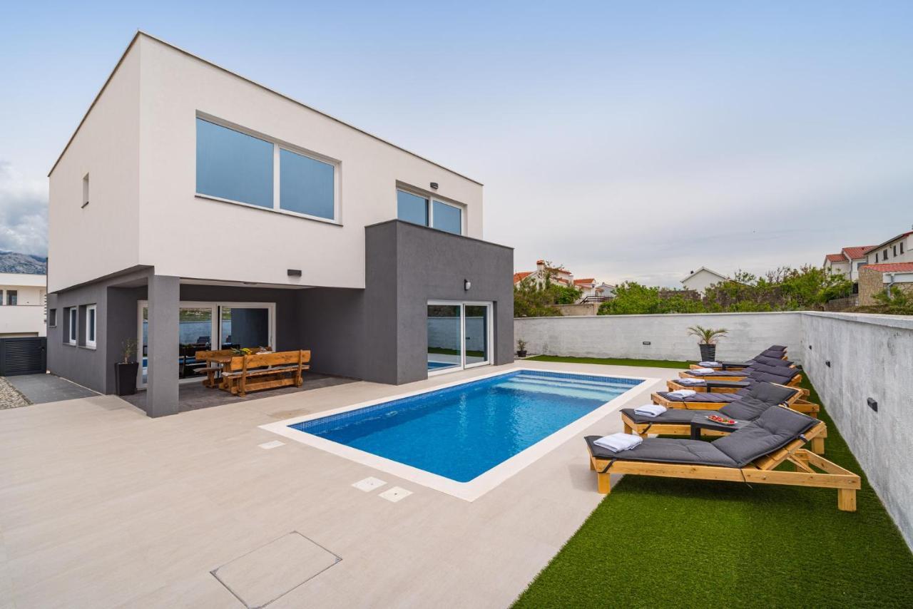 Luxury Villa Noemi Ražanac Esterno foto