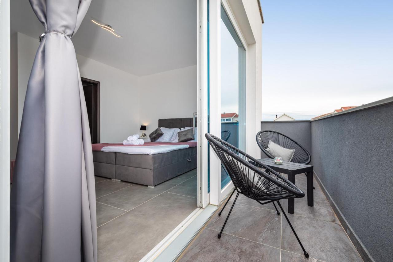 Luxury Villa Noemi Ražanac Esterno foto
