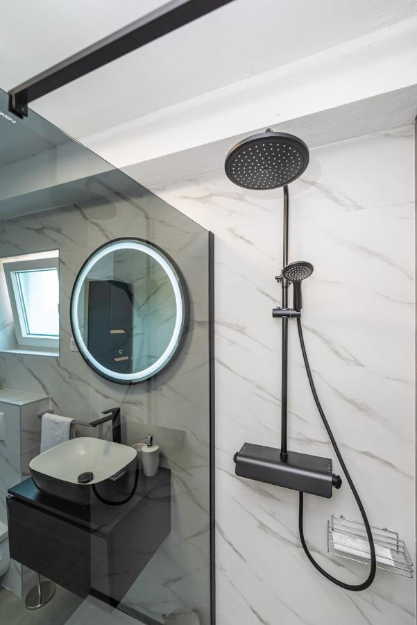 Luxury Villa Noemi Ražanac Esterno foto