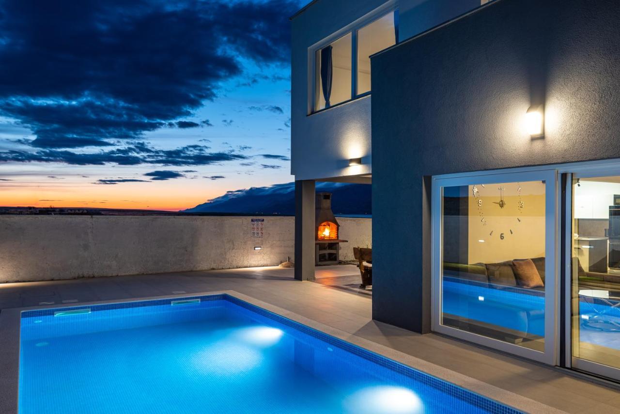 Luxury Villa Noemi Ražanac Esterno foto